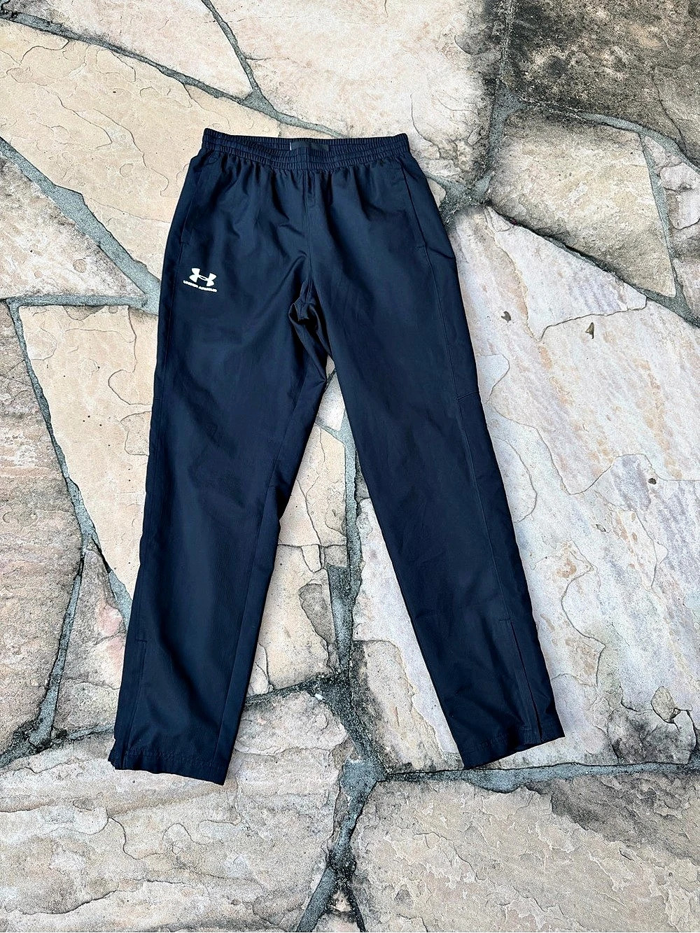 Under Armour UA Vital Woven Pants athletic pants in black, size Medium